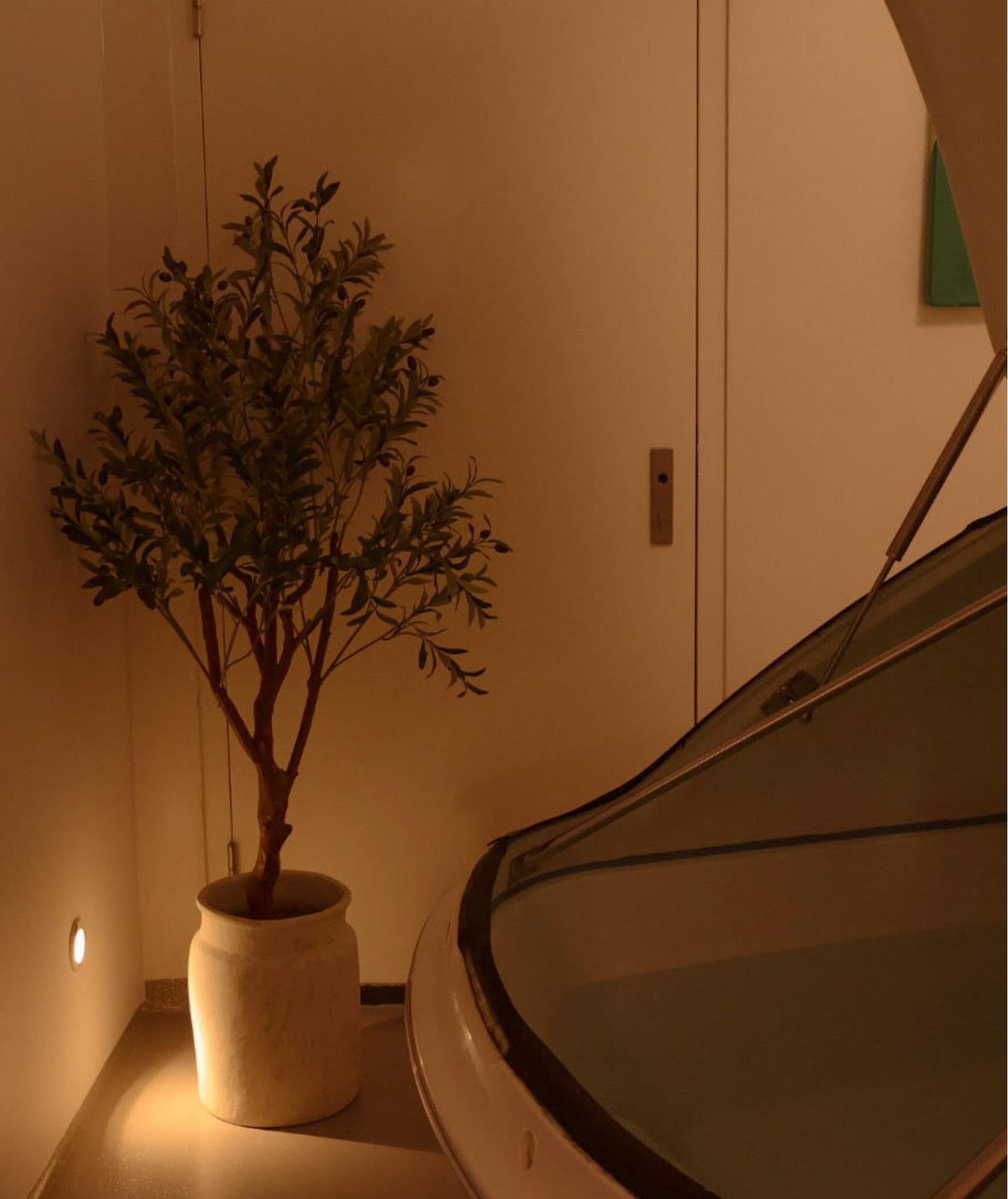 Privé floatkamer bij Koan Float Amsterdam voor ontspanning en welzijn